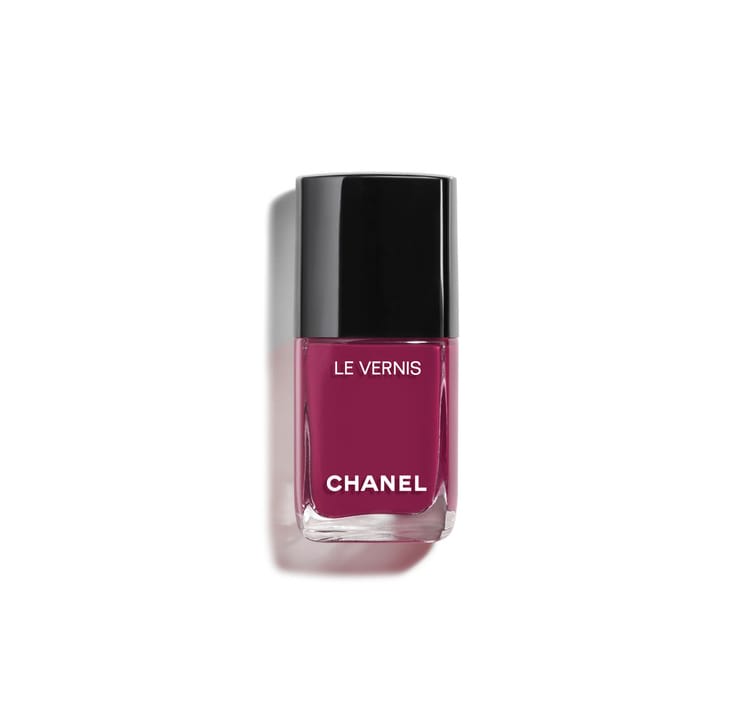 Chanel Beauty Introduces 17 Statement Shades To Their Le Vernis