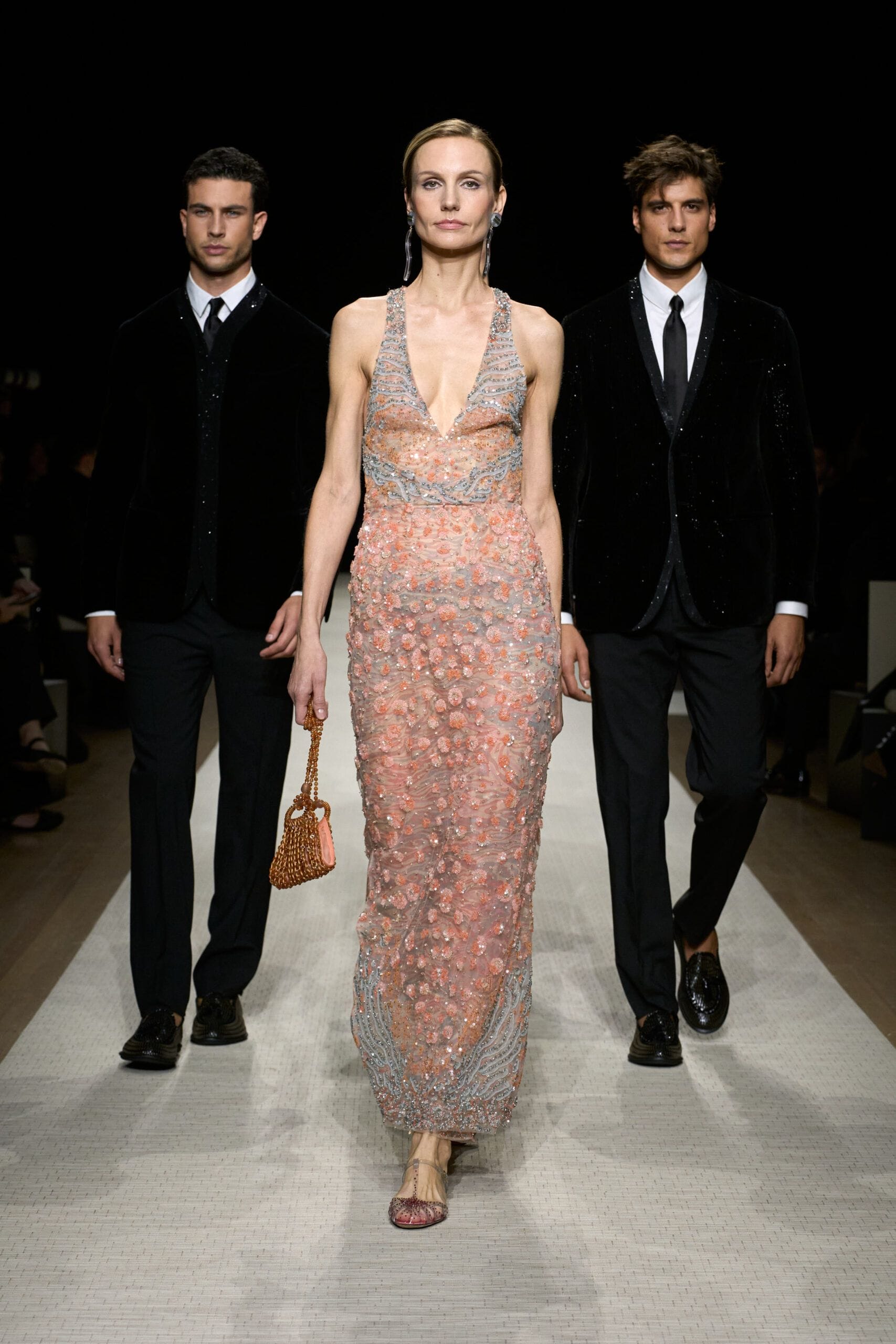 To mark the opening of the new Madison Avenue building, Giorgio Armani presented its Spring/Summer 2025 collection in the Big Apple