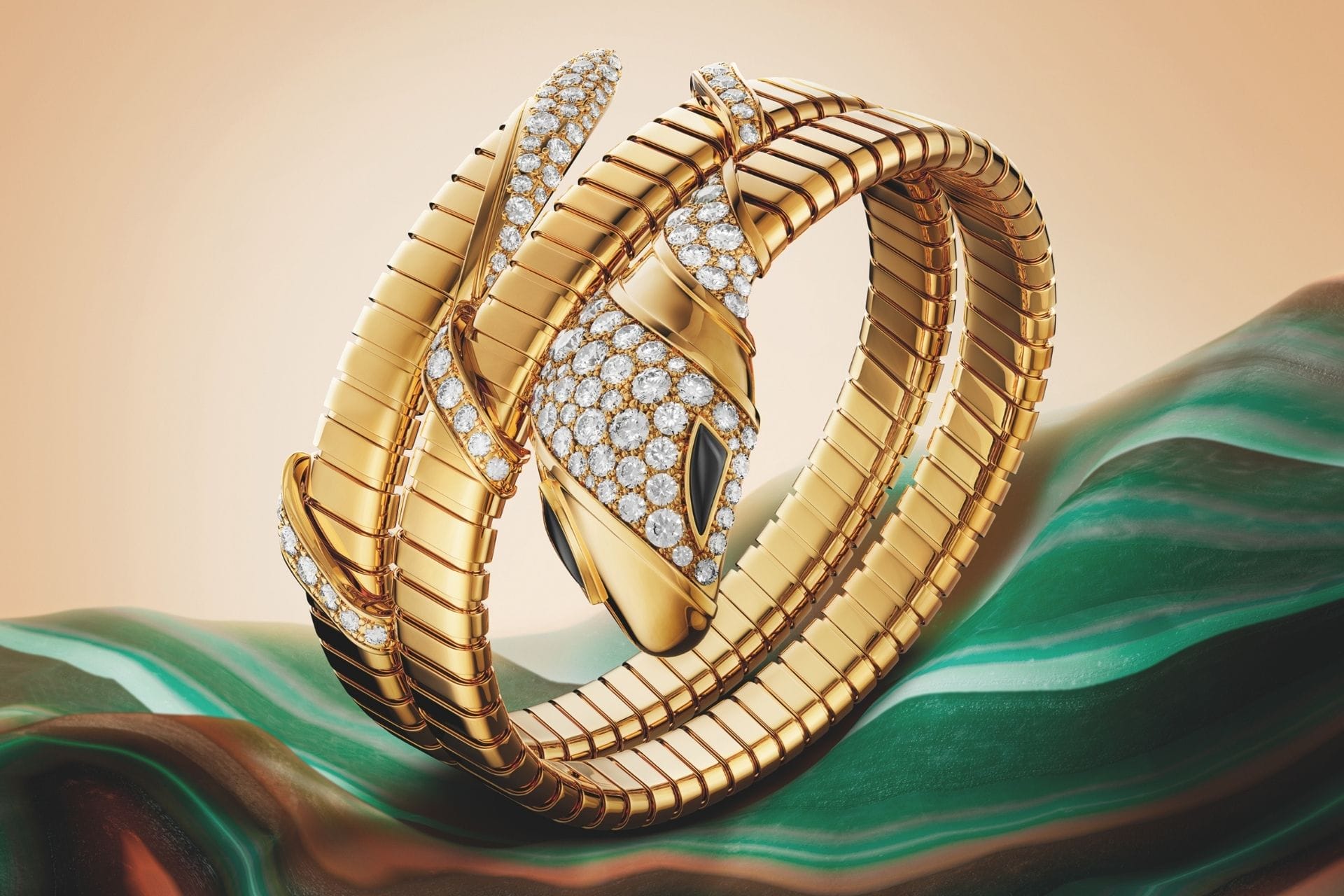 BVLGARI　SERPENTI COLLECTION Bvlgari's New Serpenti Collection Celebrates the Year of the Snake