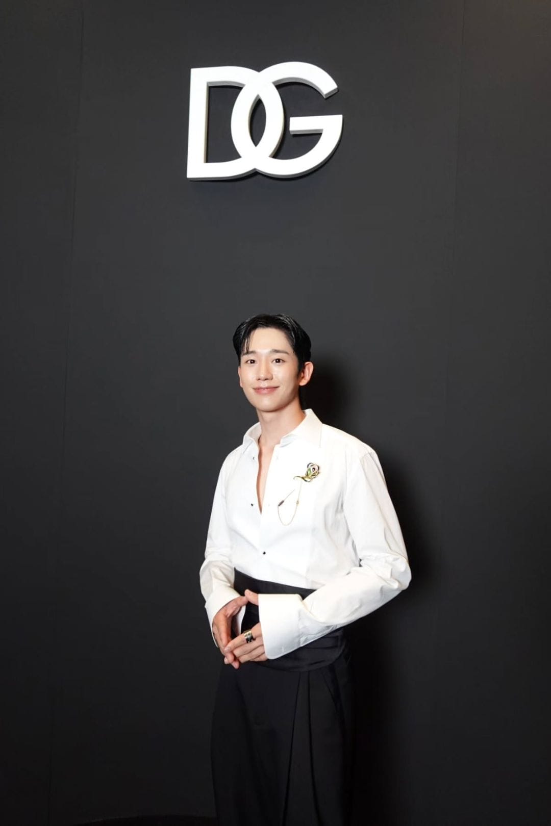 As Milan Fashion Week Spring/Summer 2026 wraps, GRAZIA Singapore rounds up the Asian celebrities who dominated the front row in style.